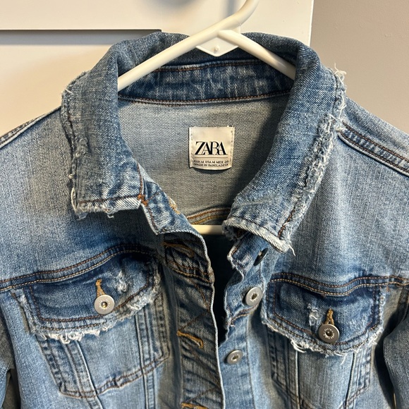 ZARA Women’s Jean Jacket - Picture 2 of 3
